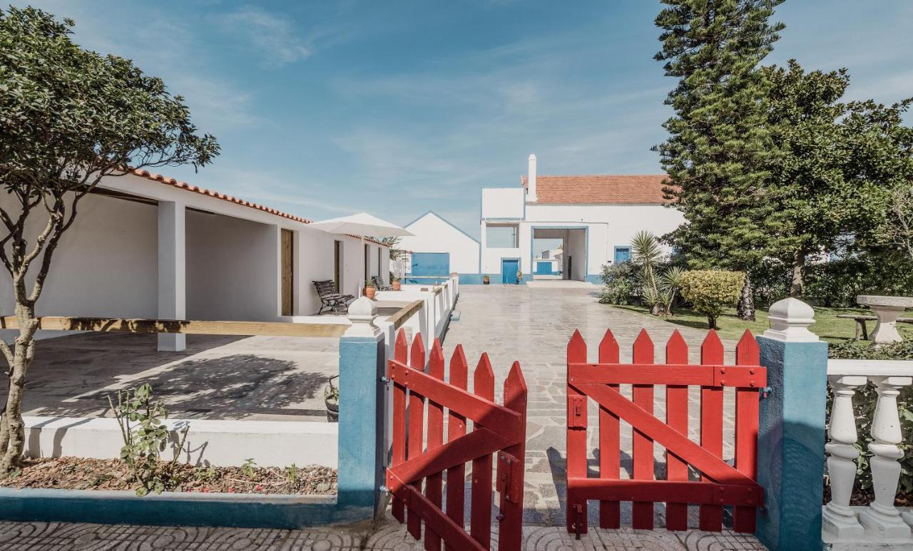 Vila Humus Farm Águas de Moura Exteriér fotografie