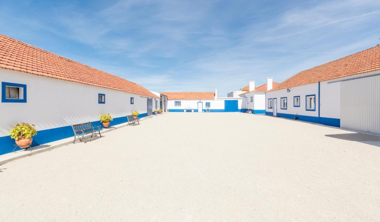 Vila Humus Farm Águas de Moura Exteriér fotografie